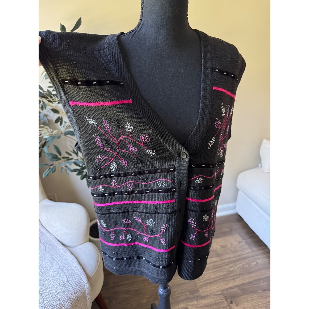 Lucia Vintage Black Knit Sweater Vest Floral Beaded Button Front Ramie Cotton M - Picture 3 of 4
